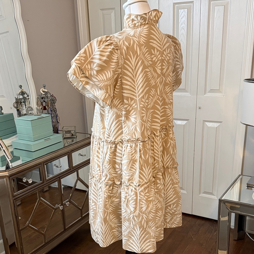 Crown & Ivy Adorable Cream & Beige Leaf Print Ruffle Dress Sz M - Picture 4 of 9